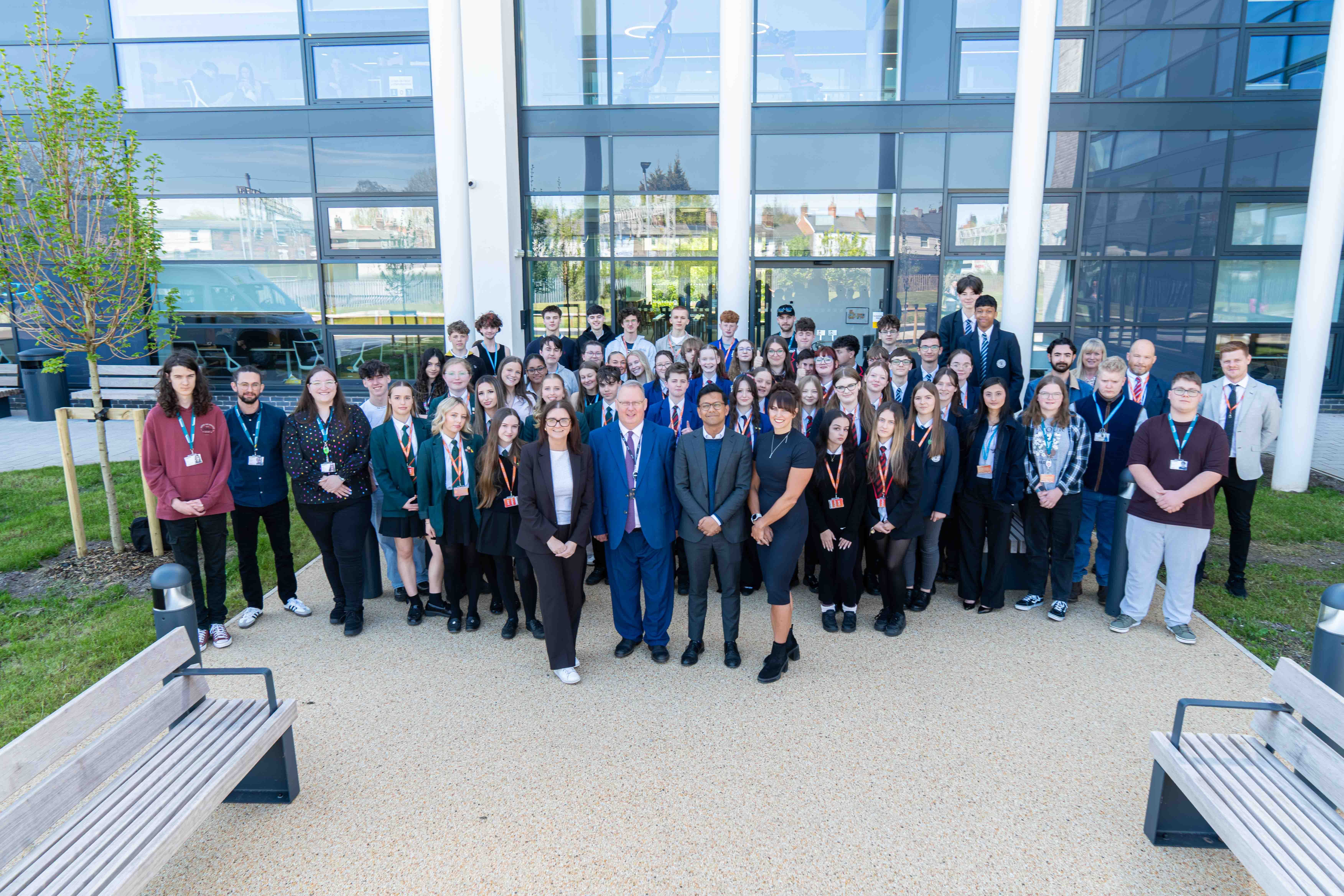 LEIGH INGHAM SOCIAL BAN web 87