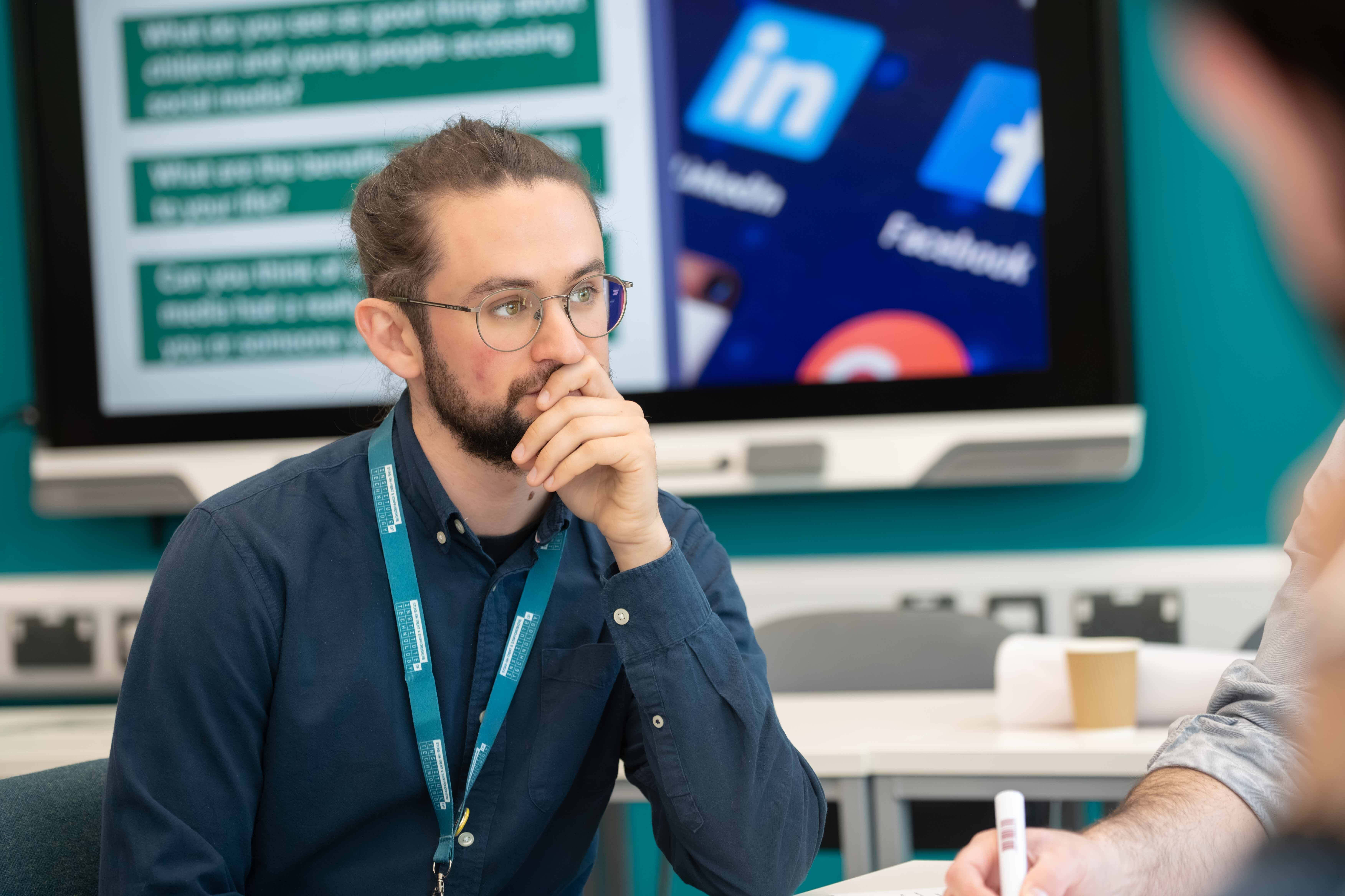 LEIGH INGHAM SOCIAL BAN web 52